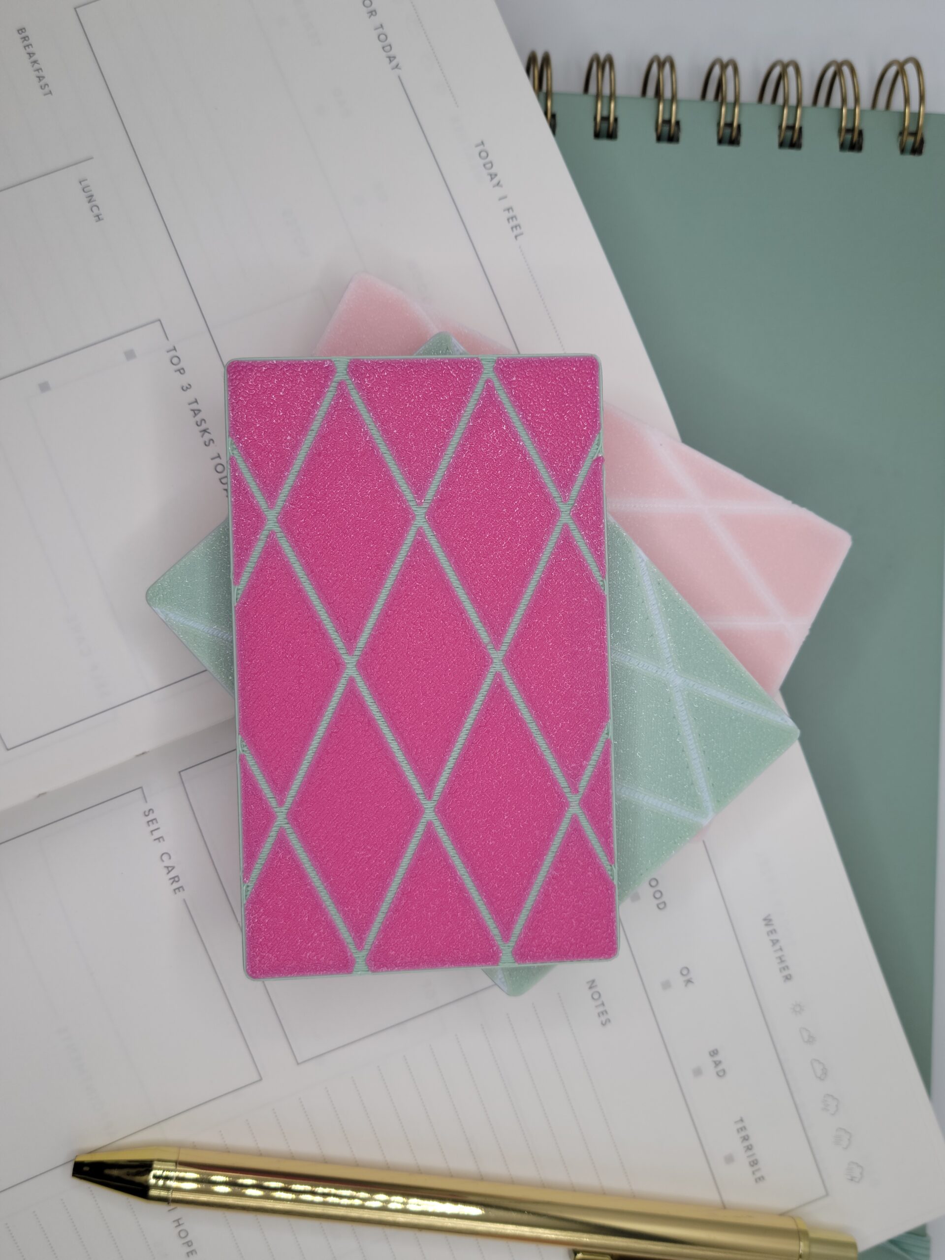 Roxy pepperton travel birth control pill cases diamond pattern hard plastic
